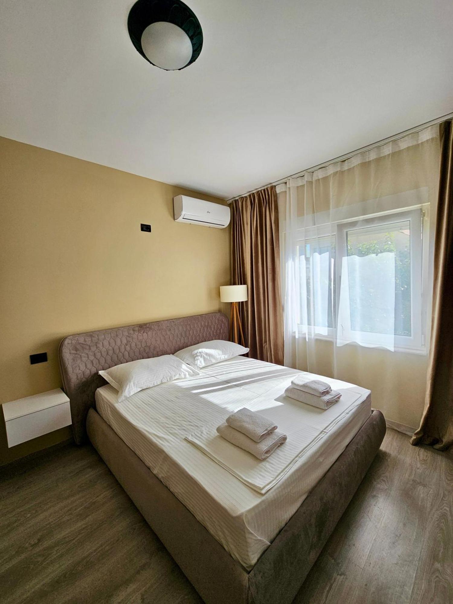 Zazo Apartaments Tirana Exterior photo